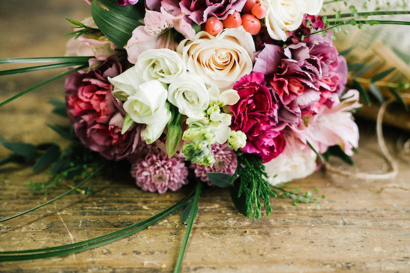 赤やピンクの花